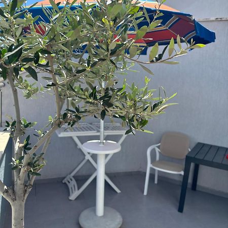 Apartament Kris In Durres Plazh Buitenkant foto